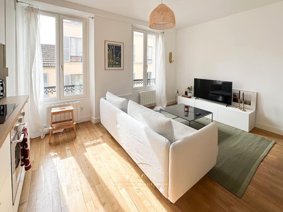 Le Petit Saint Louis Apartment *